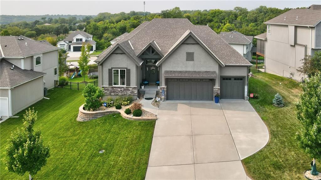 Listing Photo MLS #HMS2569679