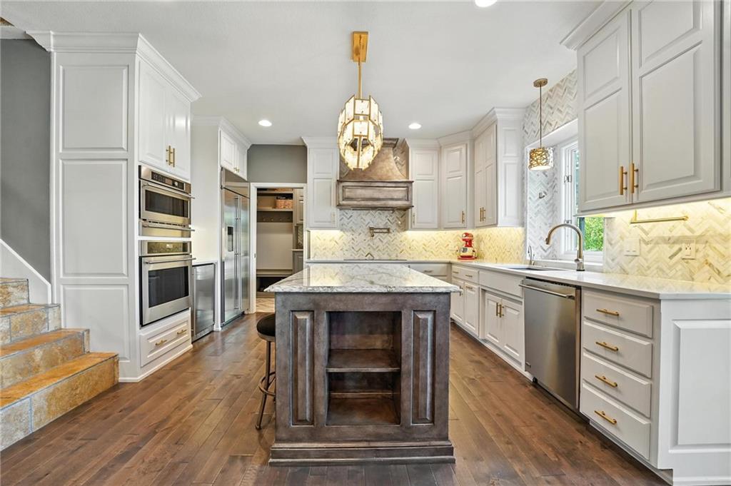 Listing Photo MLS #HMS2569698