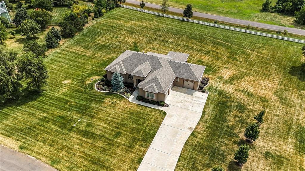 Listing Photo MLS #HMS2570010