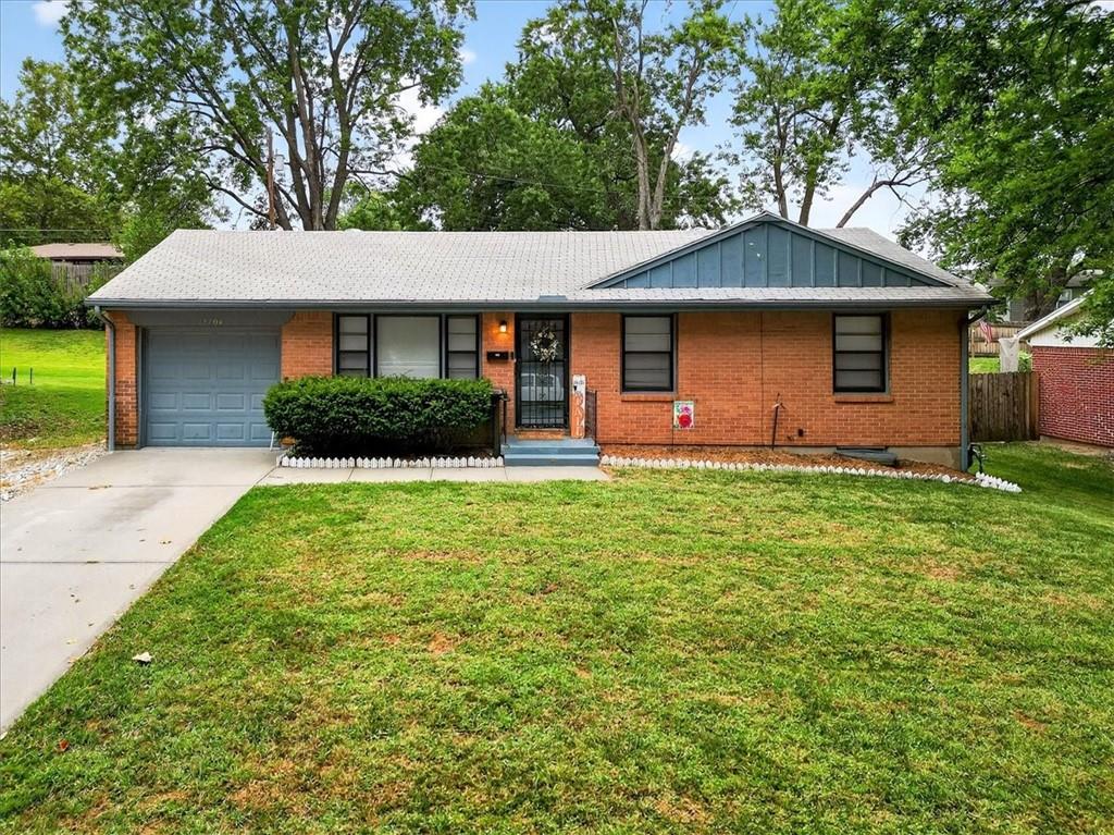 Listing Photo MLS #HMS2570033