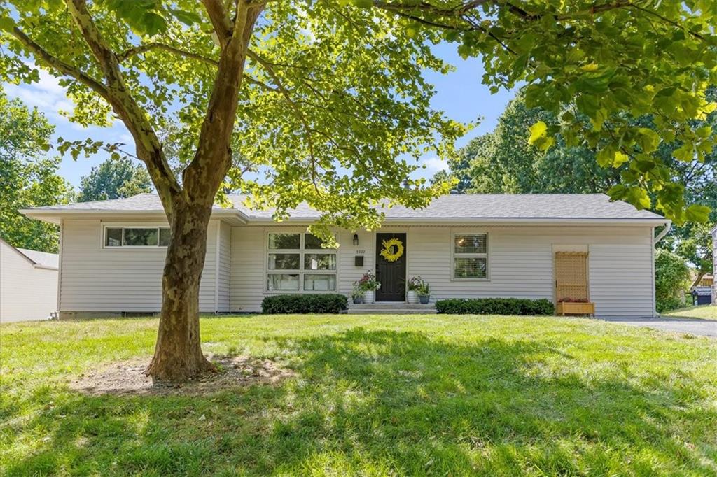 Listing Photo MLS #HMS2570135