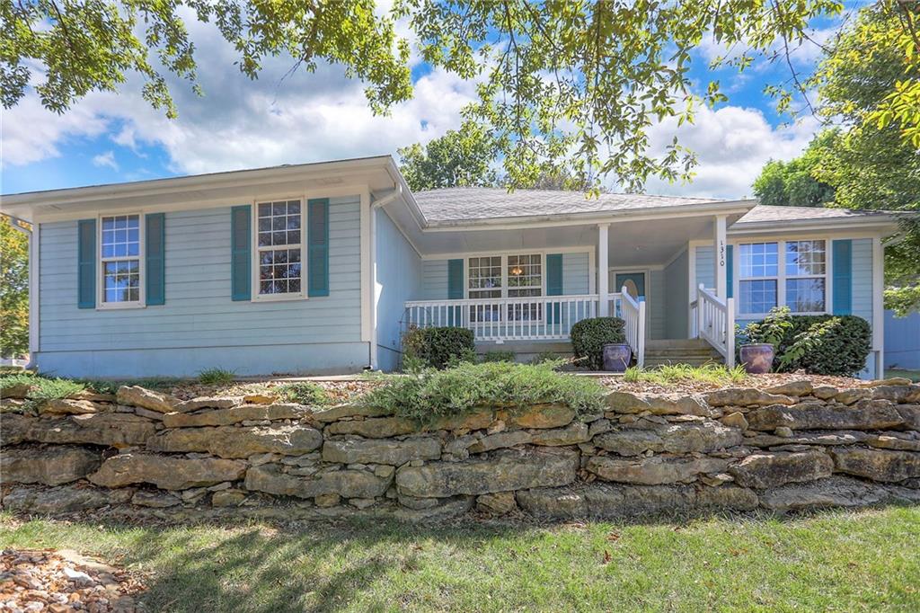Listing Photo MLS #HMS2570389