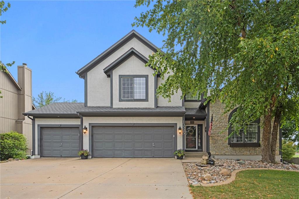 Listing Photo MLS #HMS2570422