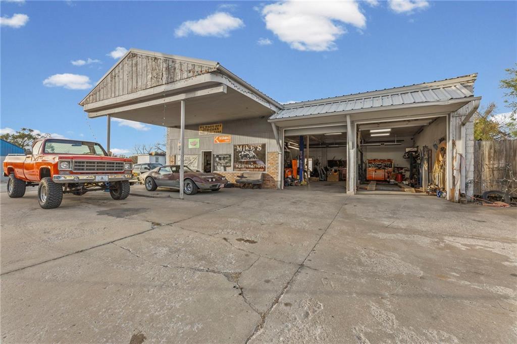 Listing Photo MLS #HMS2570514