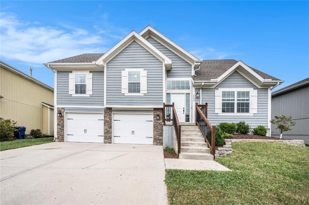 Listing Photo MLS #HMS2570532