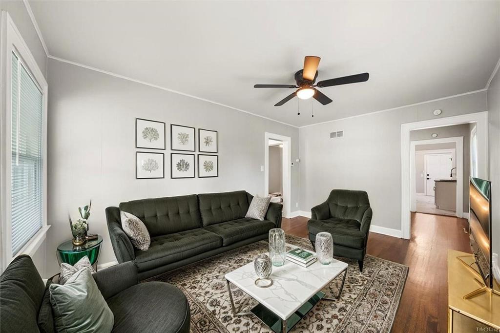 Listing Photo MLS #HMS2570562