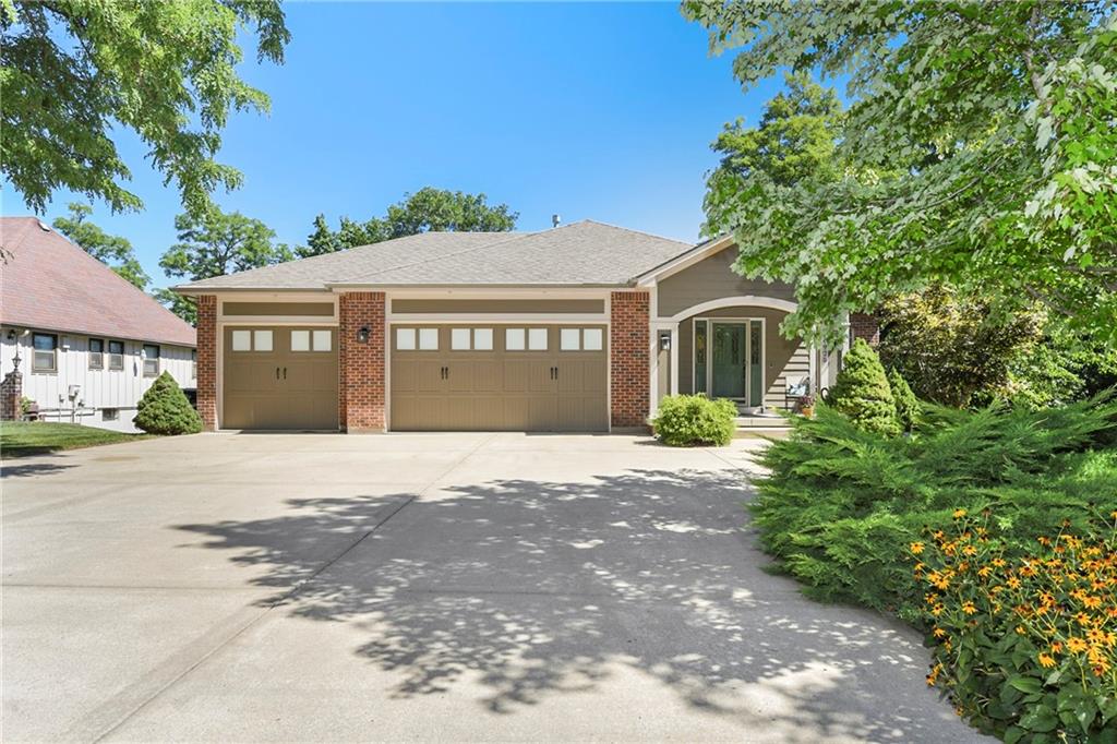 Listing Photo MLS #HMS2570740