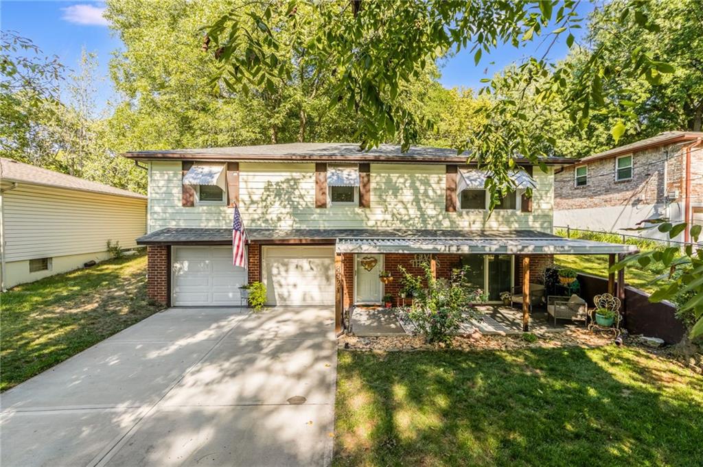 Listing Photo MLS #HMS2570787