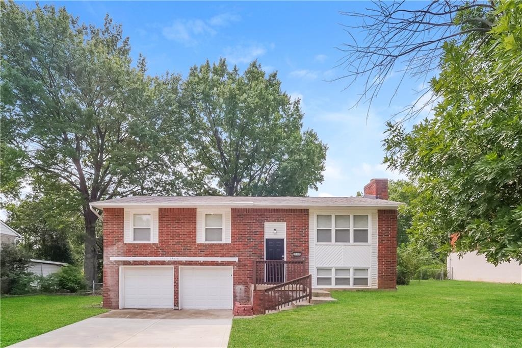 Listing Photo MLS #HMS2570924