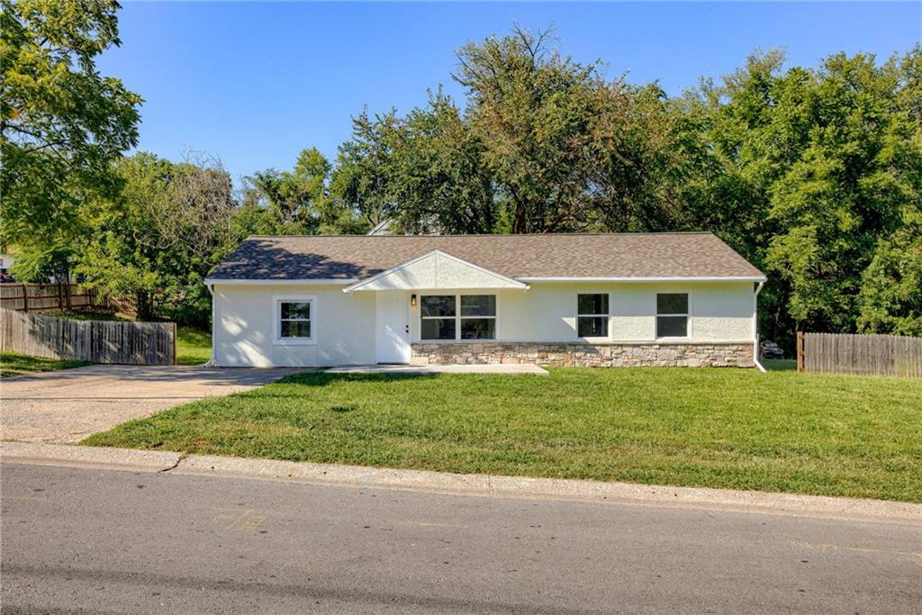 Listing Photo MLS #HMS2570959
