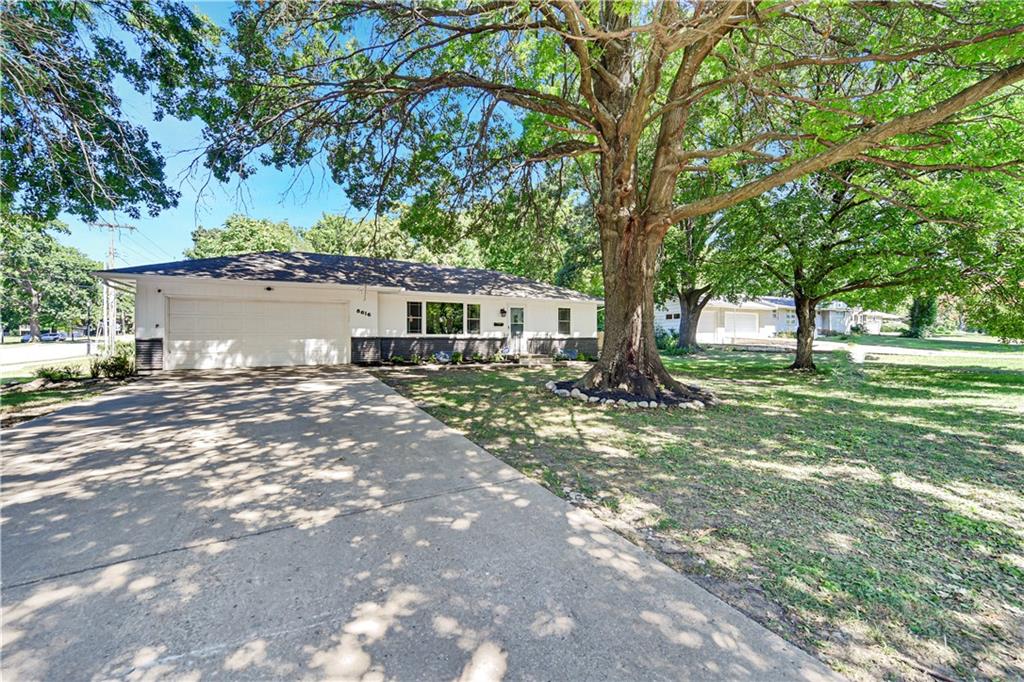 Listing Photo MLS #HMS2571196