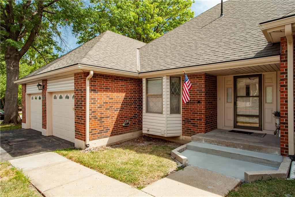Listing Photo MLS #HMS2571235