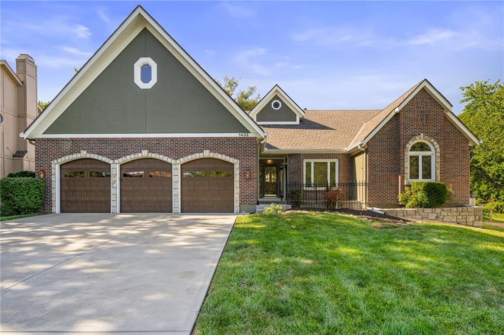 Listing Photo MLS #HMS2571296
