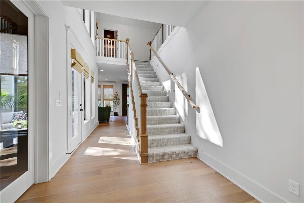 Listing Photo MLS #HMS2571347