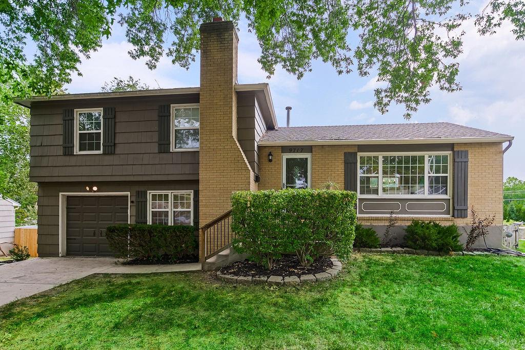 Listing Photo MLS #HMS2571486
