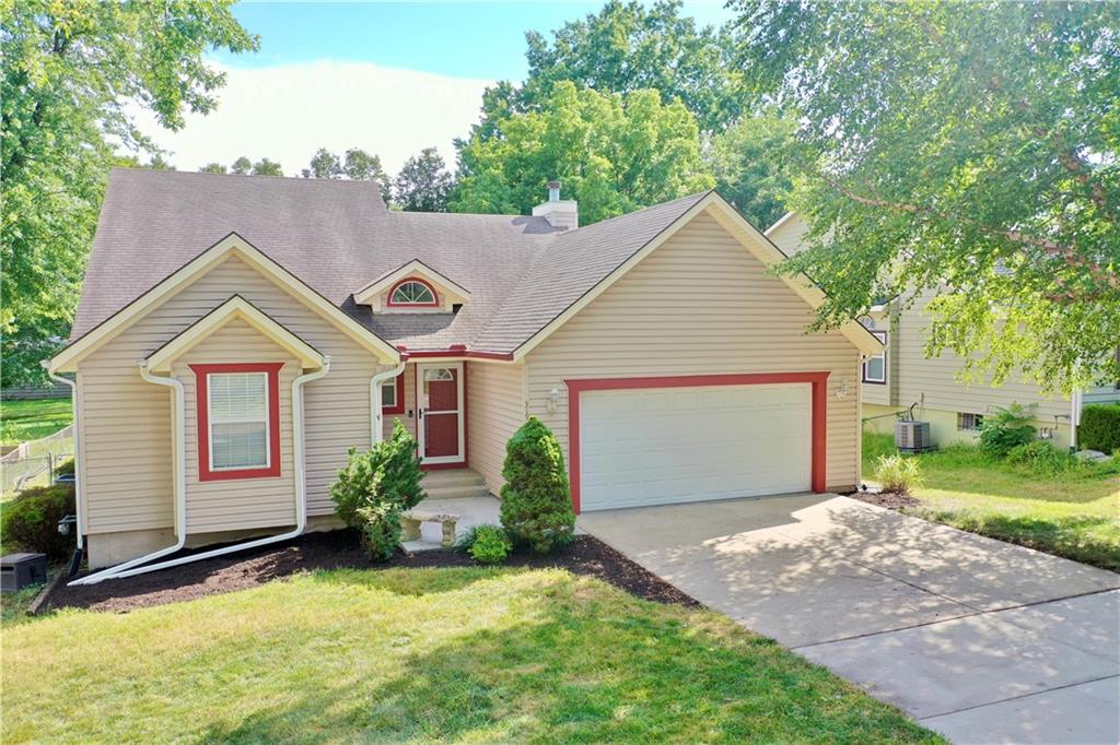 Listing Photo MLS #HMS2571493