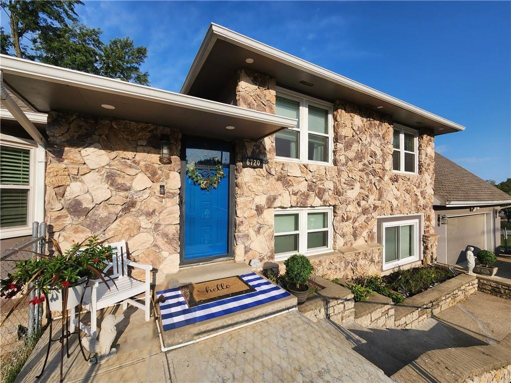 Listing Photo MLS #HMS2571561