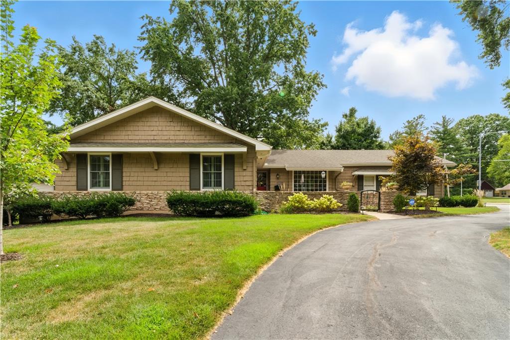 Listing Photo MLS #HMS2571634