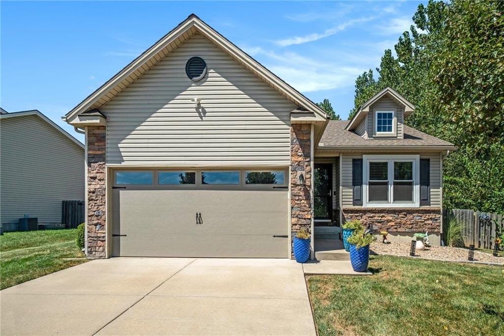 Listing Photo MLS #HMS2571727