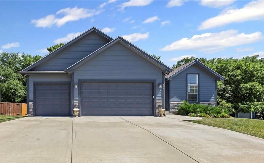 Listing Photo MLS #HMS2572135