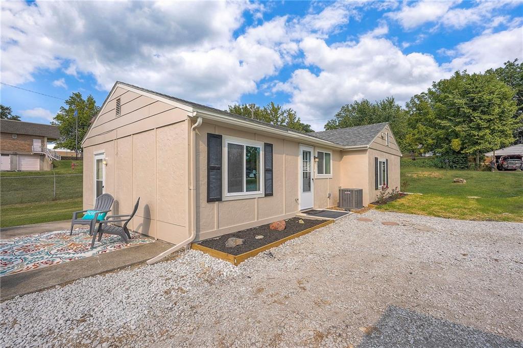 Listing Photo MLS #HMS2572206