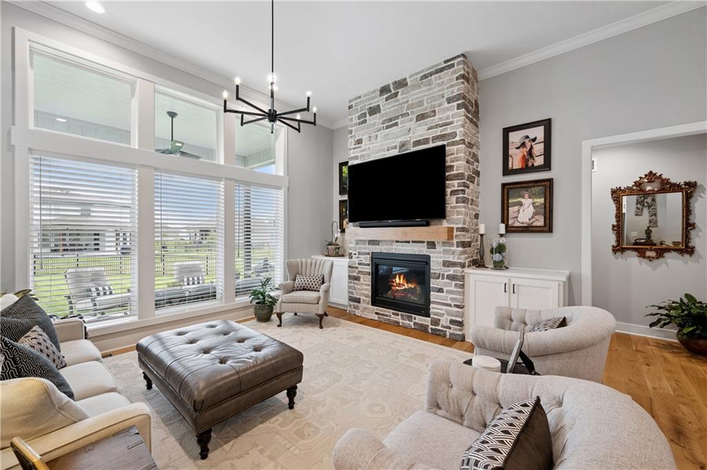 Listing Photo MLS #HMS2572228