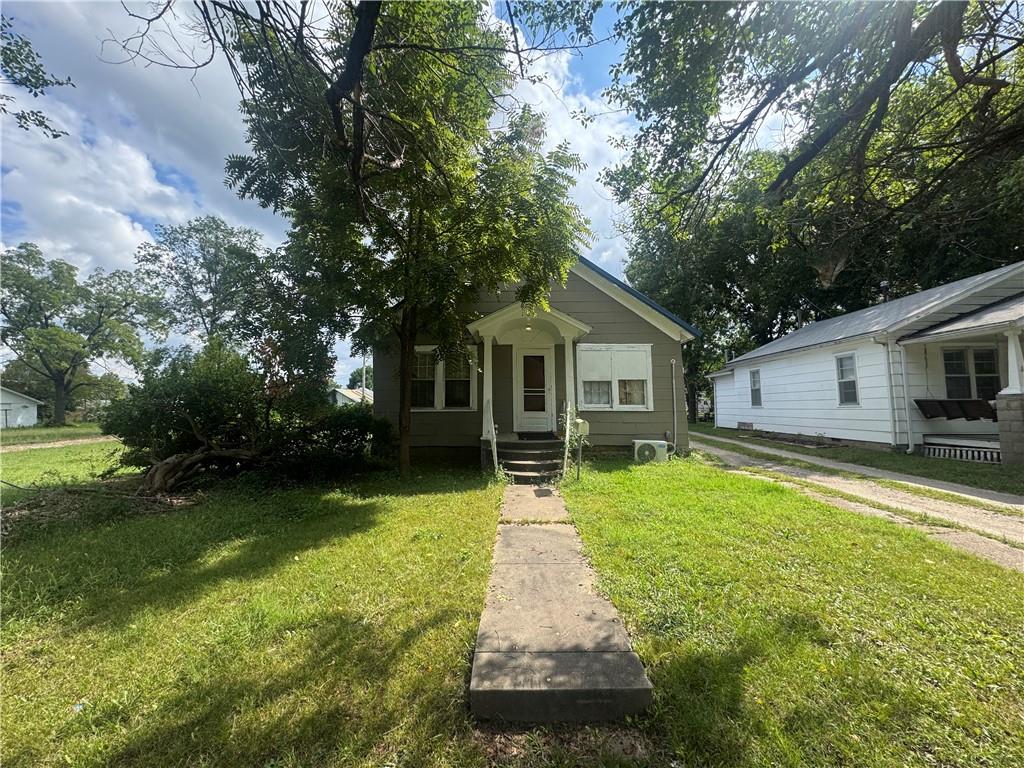 Listing Photo MLS #HMS2572545
