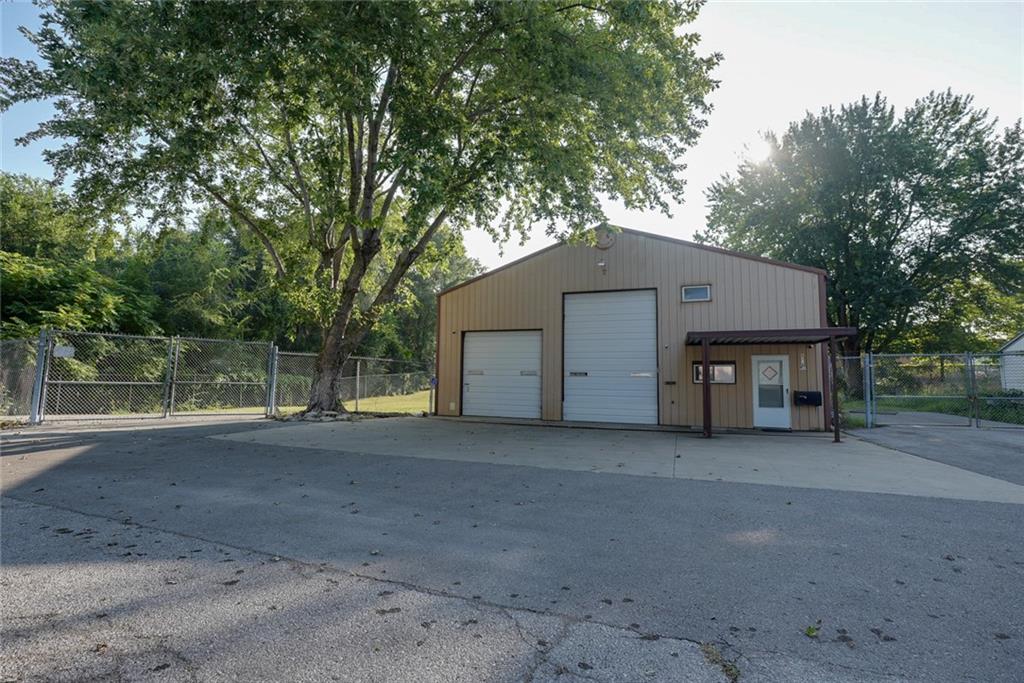 Listing Photo MLS #HMS2573856