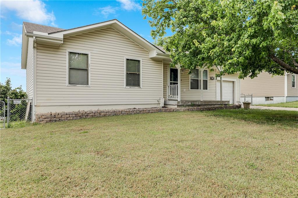 Listing Photo MLS #HMS2573953