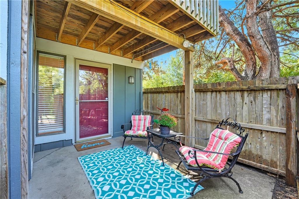 Listing Photo MLS #HMS2574495