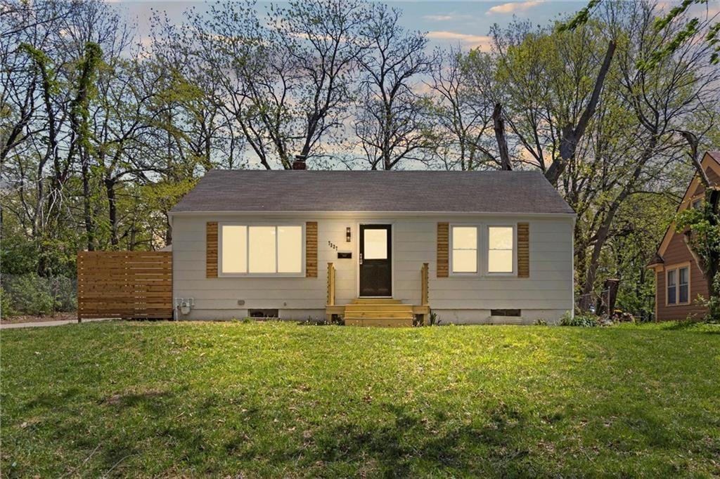 Listing Photo MLS #HMS2574553