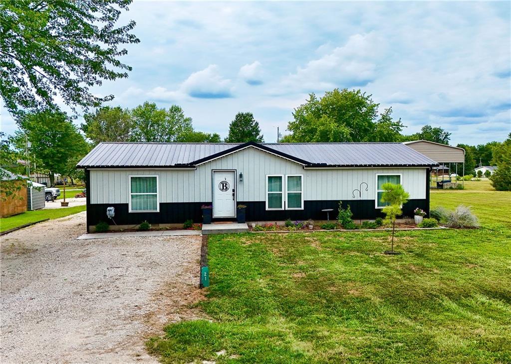 Listing Photo MLS #HMS2574595