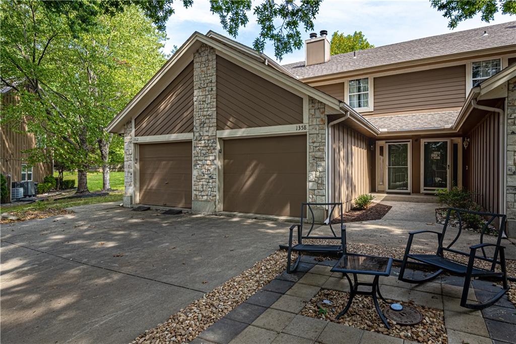 Listing Photo MLS #HMS2574630