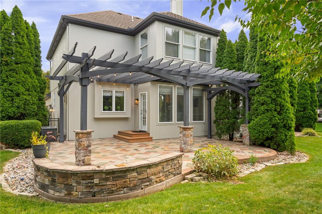Listing Photo MLS #HMS2575016