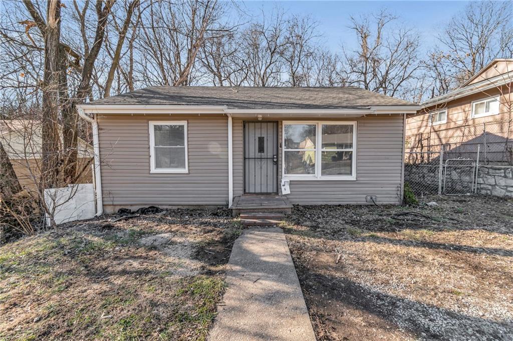 Listing Photo MLS #HMS2575494