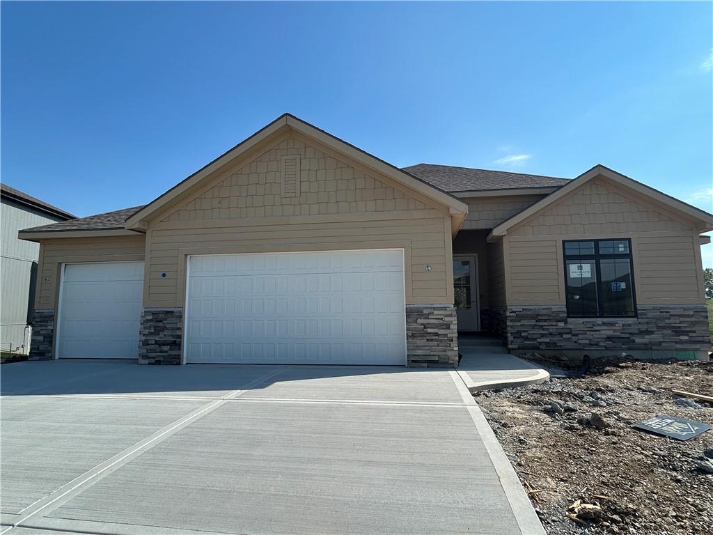 Listing Photo MLS #HMS2575980