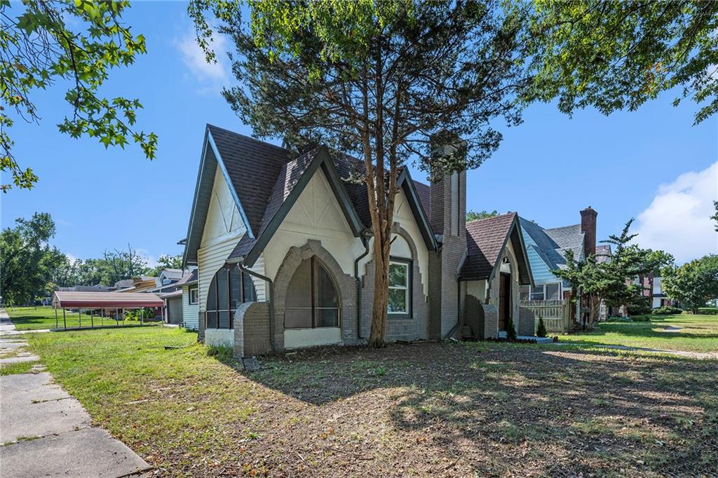 Listing Photo MLS #HMS2576275