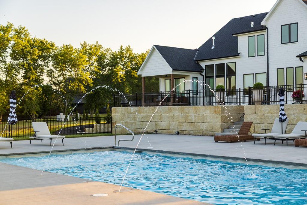 Listing Photo MLS #HMS2576995