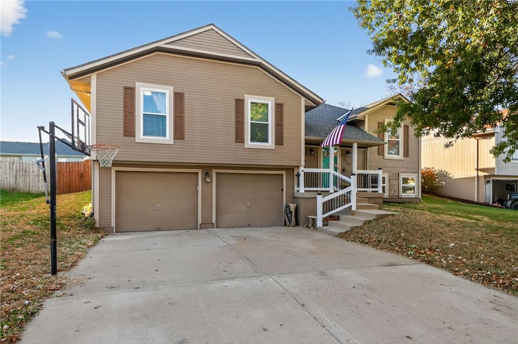 Listing Photo MLS #HMS2578171