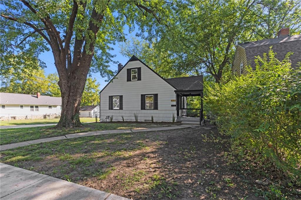 Listing Photo MLS #HMS2578563