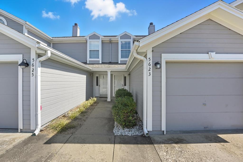 Listing Photo MLS #HMS2578721