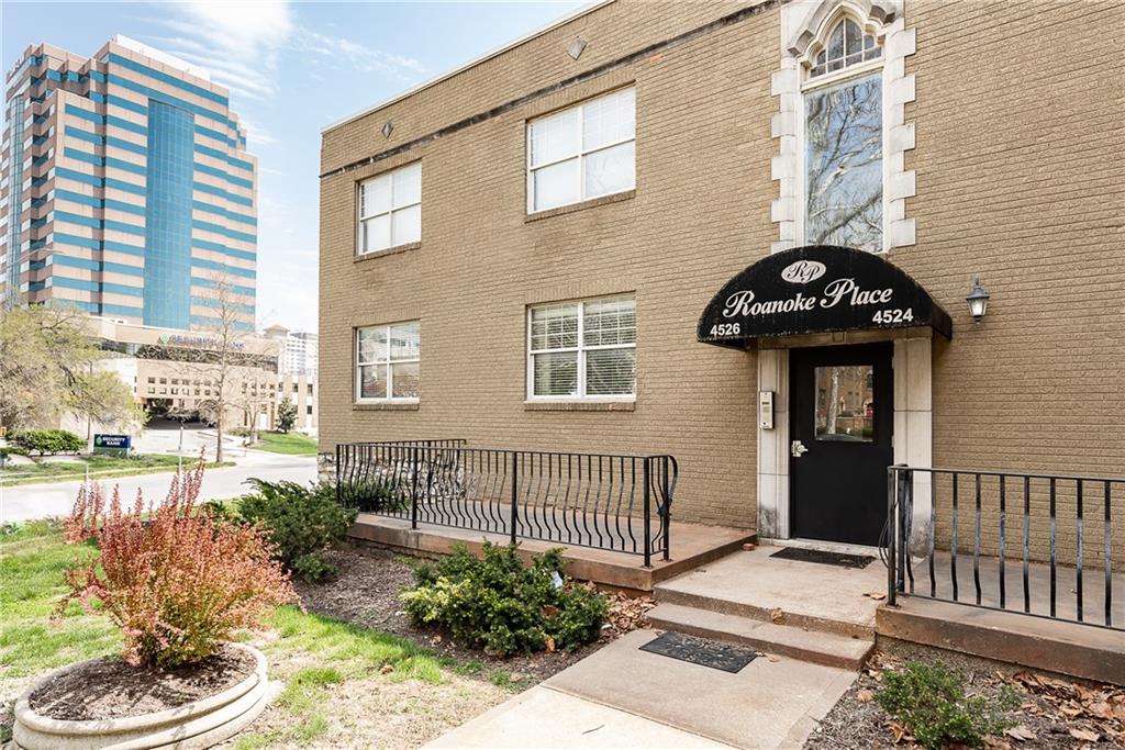 Listing Photo MLS #HMS2581211