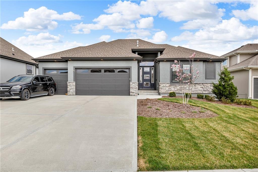 Listing Photo MLS #HMS2581463