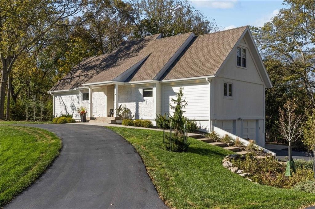 Listing Photo MLS #HMS2581560