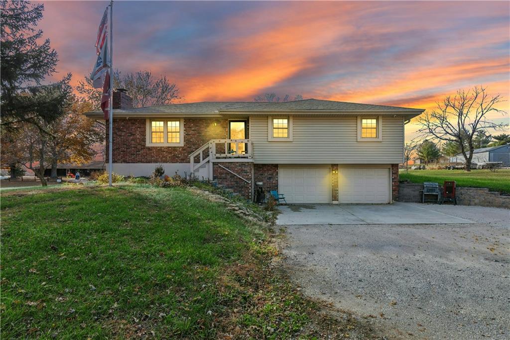 Listing Photo MLS #HMS2581912