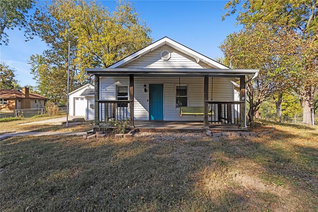 Listing Photo MLS #HMS2582171