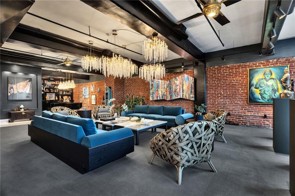 Listing Photo MLS #HMS2582346