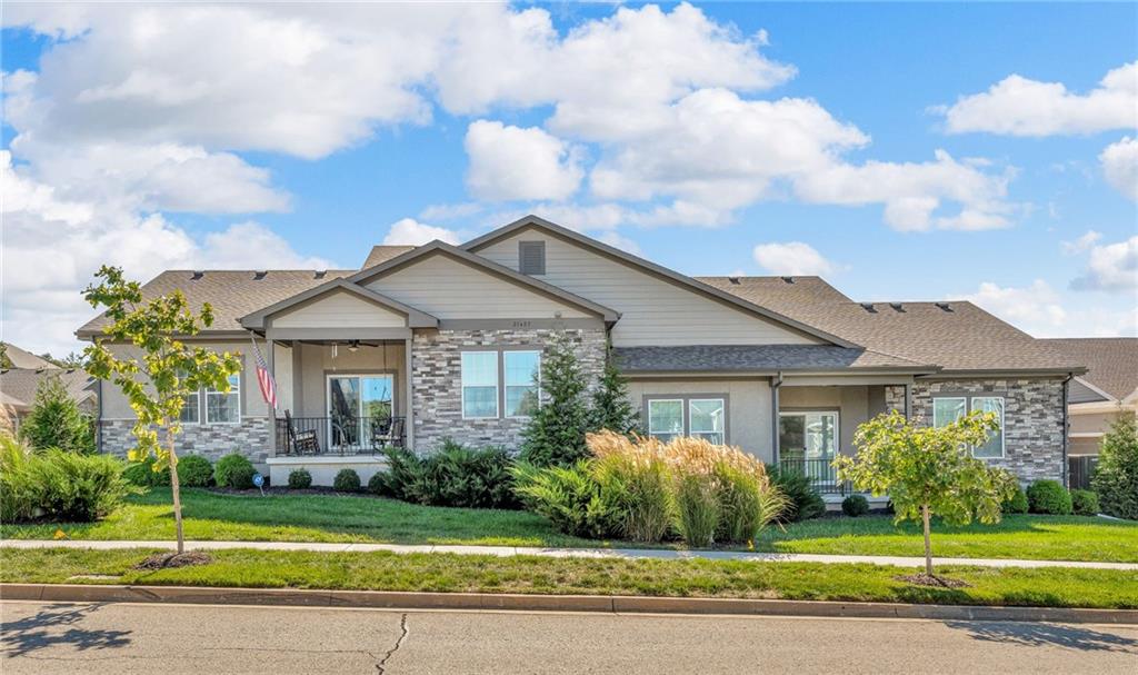 Listing Photo MLS #HMS2582977