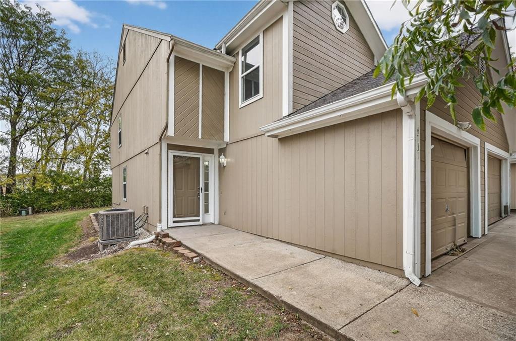 Listing Photo MLS #HMS2583703