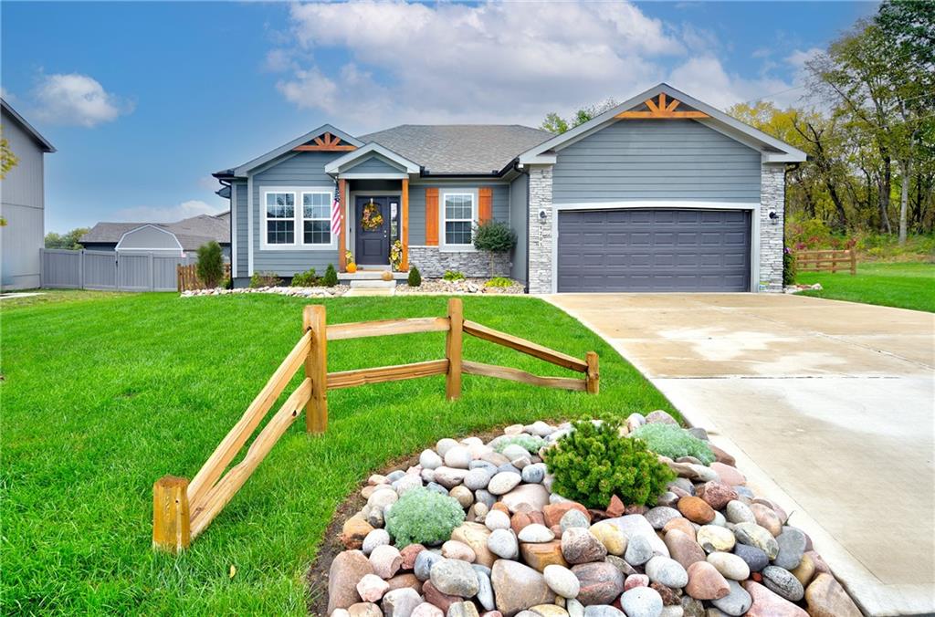 Listing Photo MLS #HMS2583776